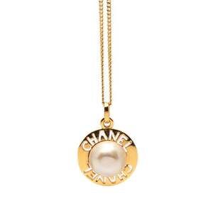 CHANEL Gold Pearl Necklace